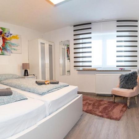 #3 Bequemes Zimmer Mit Pool Und Garten Memmingen Extérieur photo