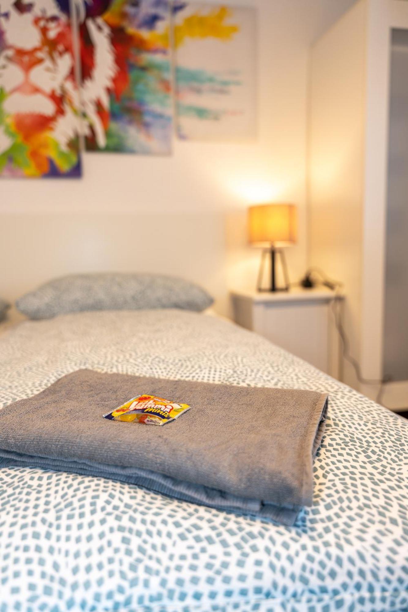 #3 Bequemes Zimmer Mit Pool Und Garten Memmingen Extérieur photo